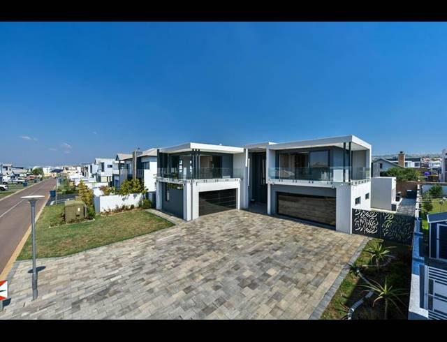 5 BEDROOM HOUSE FOR SALE IN SIX FOUNTAINS RESIDENTIAL ESTATE